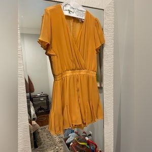 Romper size L fits 6/8